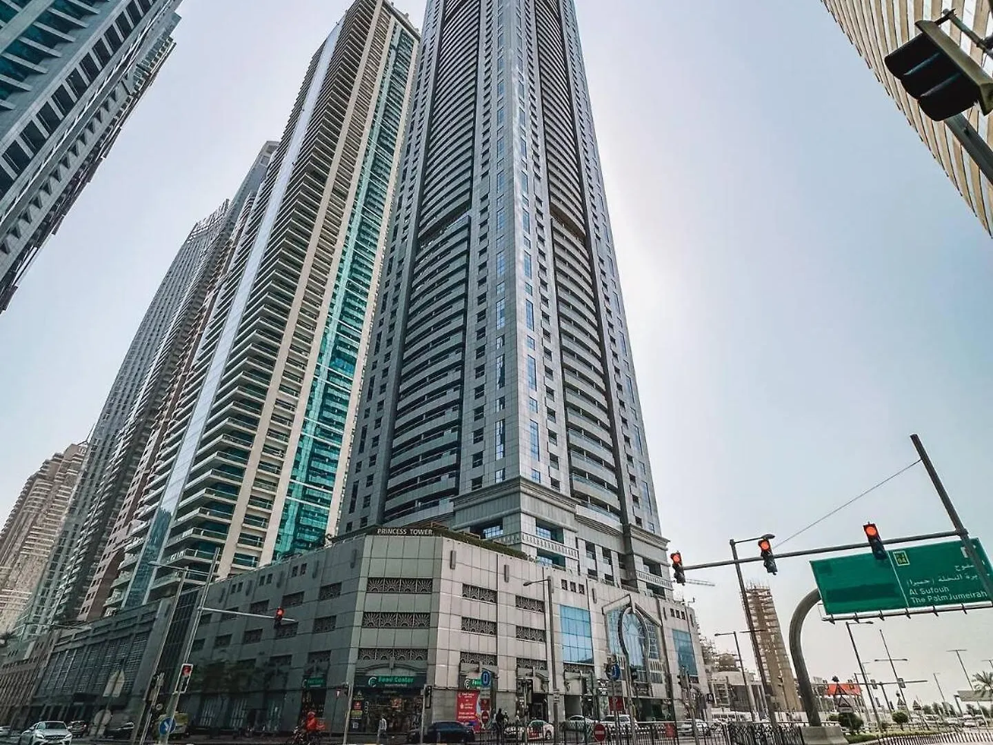 Luxurios One Bedroom High Floor Dubai Apartment